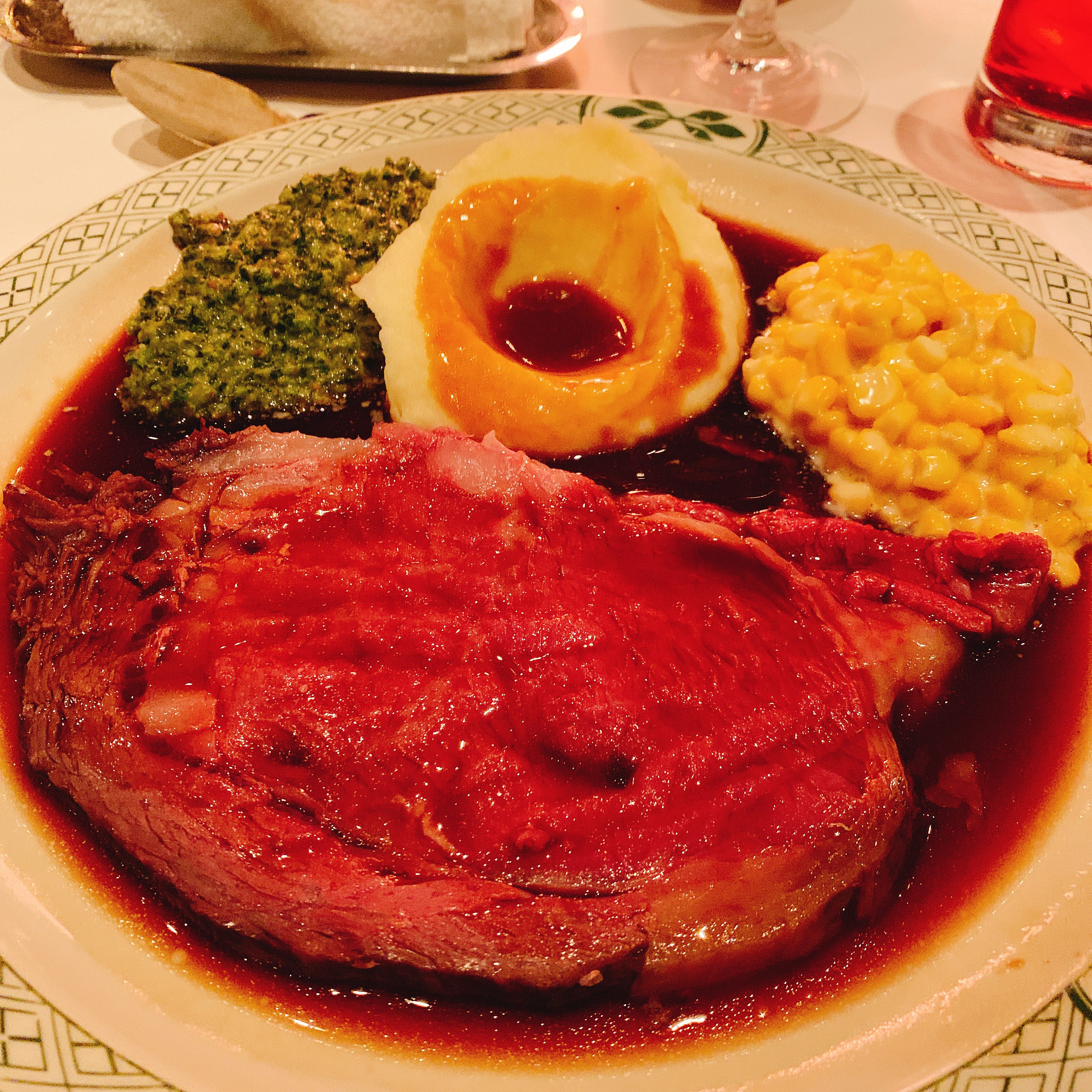 イトコ会👨‍👩‍👧‍👧LAWRY’S🍖✨