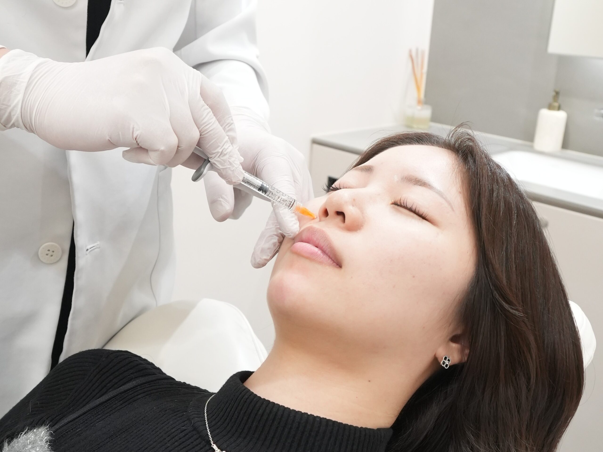 ジュベルックボリューム（レニスナ）の施術方法