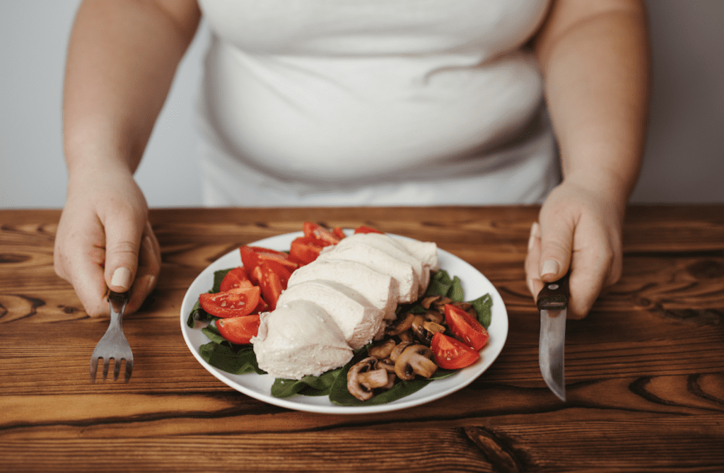 マンジャロ注射ダイエットは危険？副作用やリバウンドリスクをBIANCA内科専門医が解説