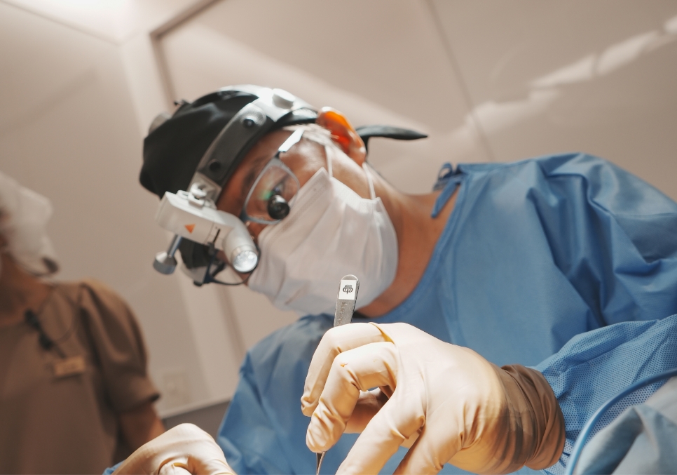 こめかみリフト