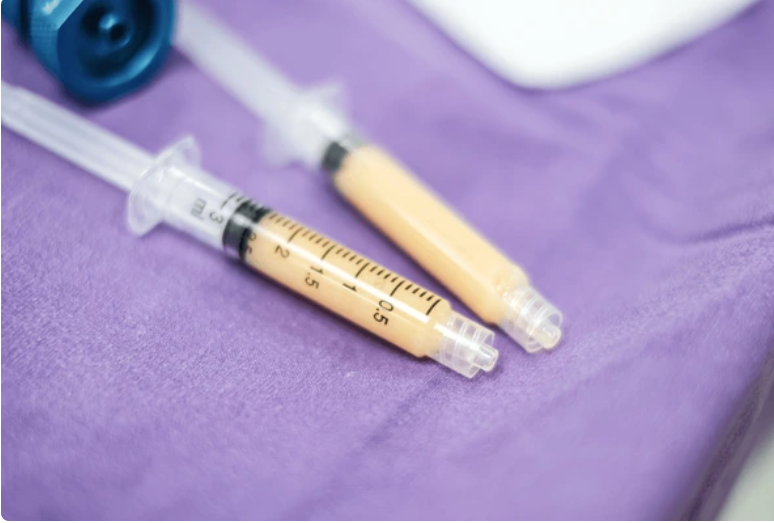 コンデンスリッチフェイス（CRF）はヒアルロン酸との違い。