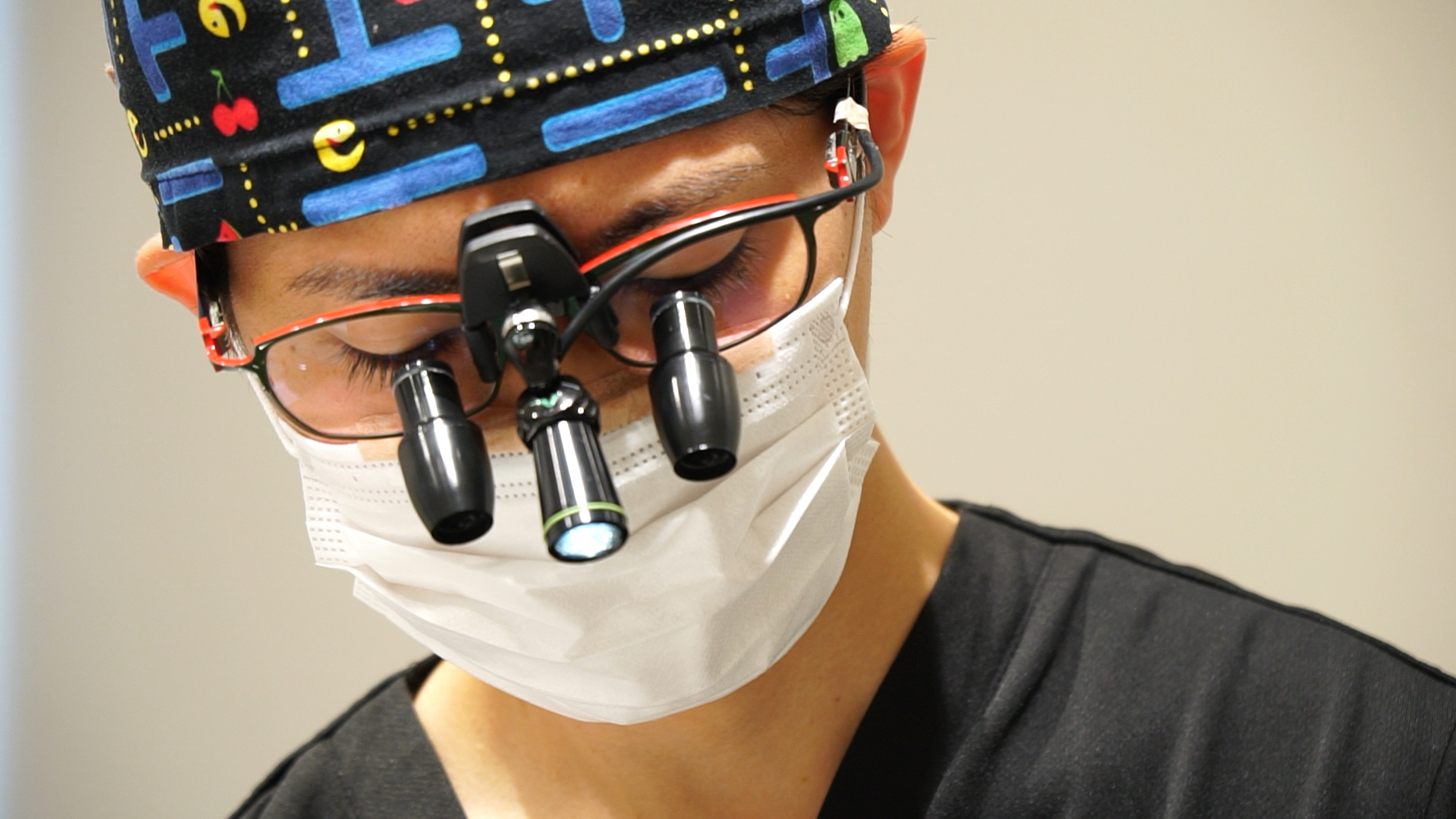 上瞼脂肪取りとは