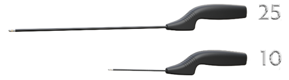 2種類のハンドピースを施術部位に応じて使い分け