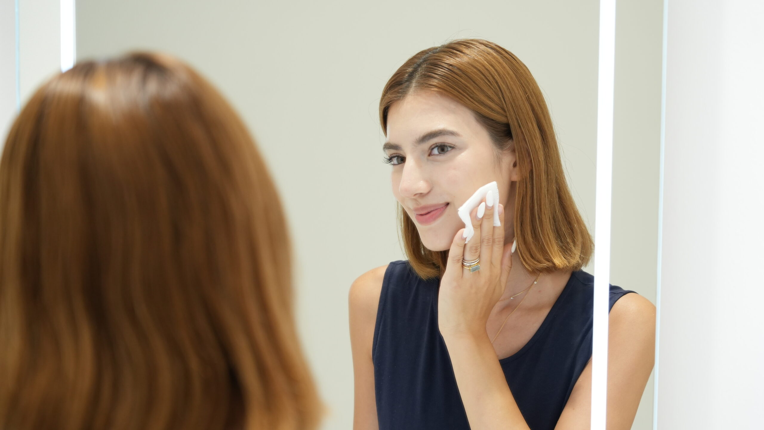 注入部位のメイクオフ<br />
