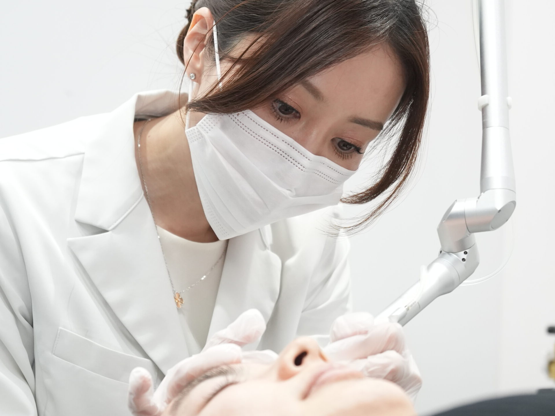 シミ、イボ治療