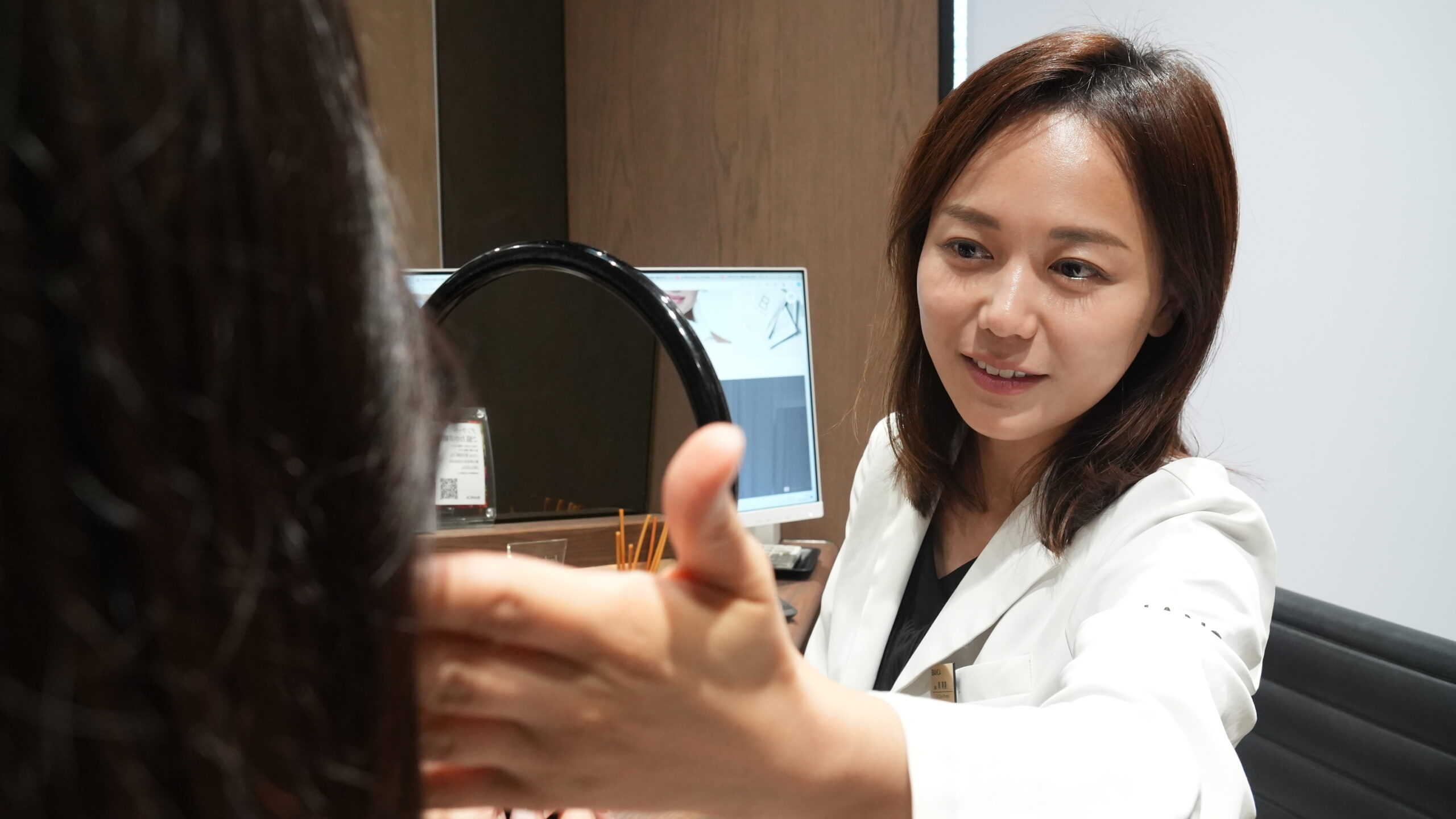 施術直後からメイク可能でダウンタイムが少ない