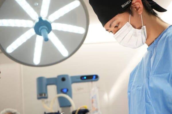 雜賀 俊行｜銀座・表参道にあるBIANCA CLINIC ビアンカクリニック｜美容外科・美容皮膚科・再生医療・美容婦人科・美容内科・医療アートメイク