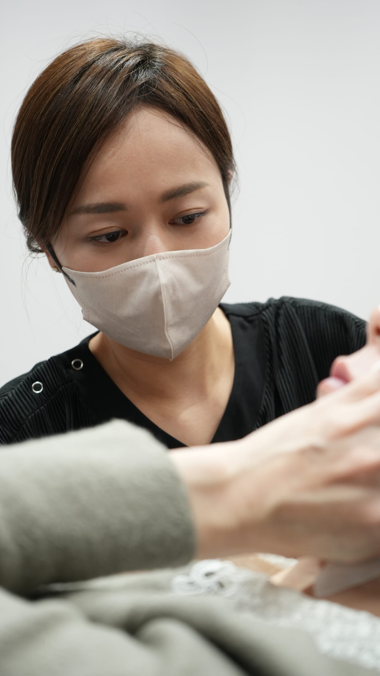 マイクロカニューレ注入で痛みや内出血に配慮