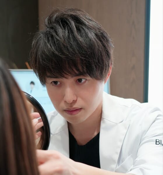 藤橋先生|銀座・表参道にあるBIANCA CLINIC ビアンカクリニック|美容外科・美容皮膚科・再生医療・美容婦人科・美容内科